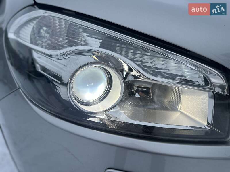 Внедорожник / Кроссовер Nissan Qashqai+2 2011 в Луцке фото 12 Внедорожник / Кроссовер Nissan Qashqai+2 2011 в Луцке