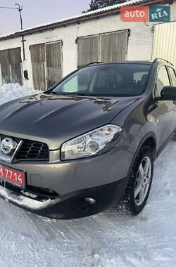 Внедорожник / Кроссовер Nissan Qashqai+2 2013 в Олевске
