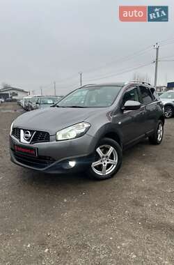 Внедорожник / Кроссовер Nissan Qashqai+2 2012 в Белогородке