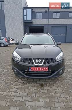 Позашляховик / Кросовер Nissan Qashqai+2 2011 в Луцьку