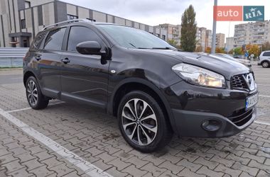 Позашляховик / Кросовер Nissan Qashqai+2 2011 в Києві
