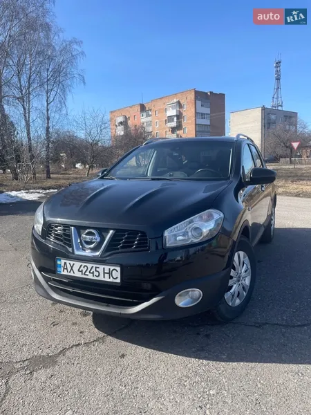 Nissan Qashqai+2
