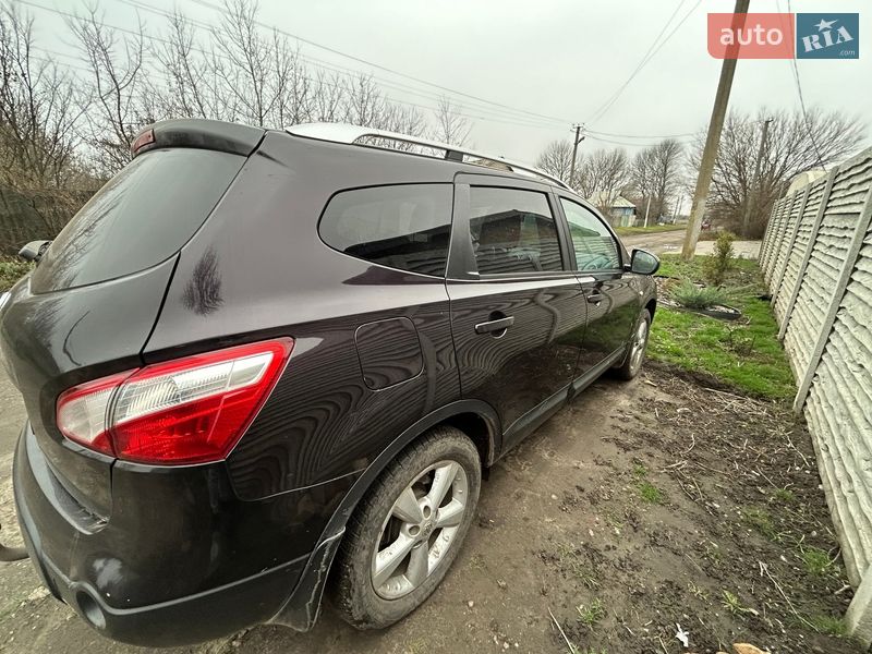 Nissan Qashqai+2 2011