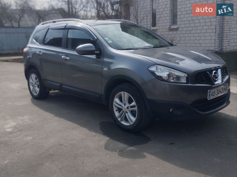 Nissan Qashqai+2 2011