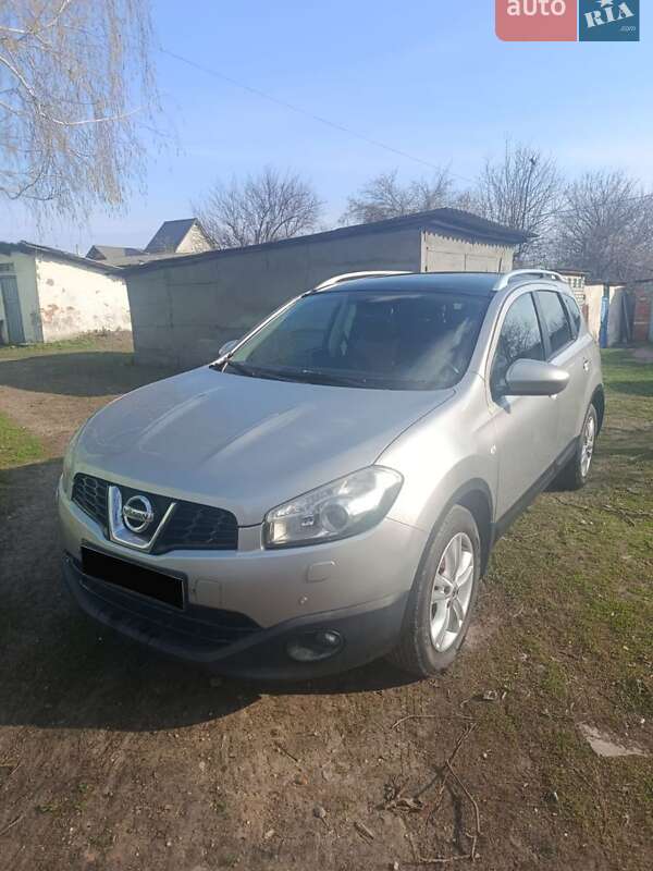 Nissan Qashqai+2 2013