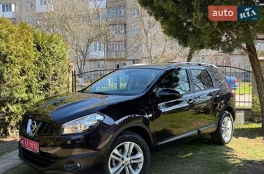 Внедорожник / Кроссовер Nissan Qashqai+2 2011 в Нововолынске