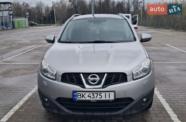 Позашляховик / Кросовер Nissan Qashqai+2 2011 в Дубні