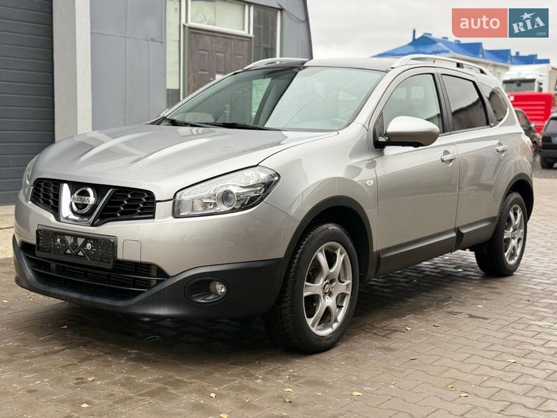 Nissan Qashqai+2 2012