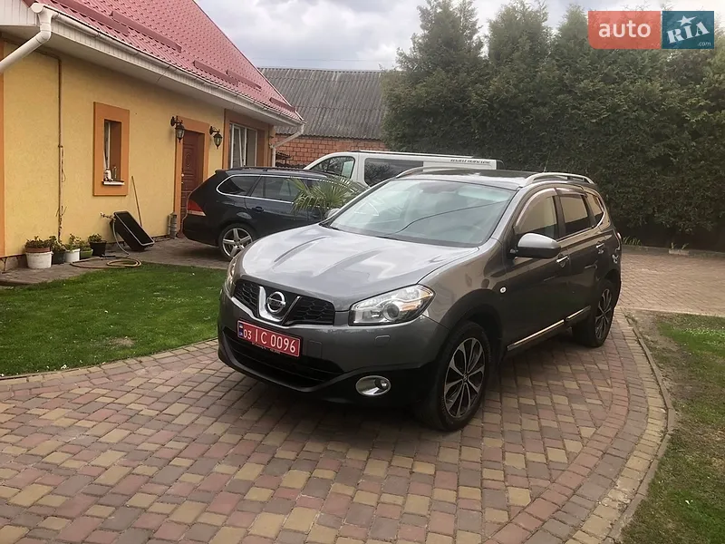 Nissan Qashqai+2