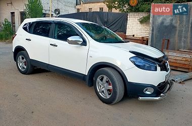 Позашляховик / Кросовер Nissan Qashqai+2 2011 в Чернігові