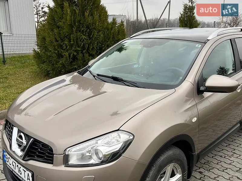 Nissan Qashqai+2