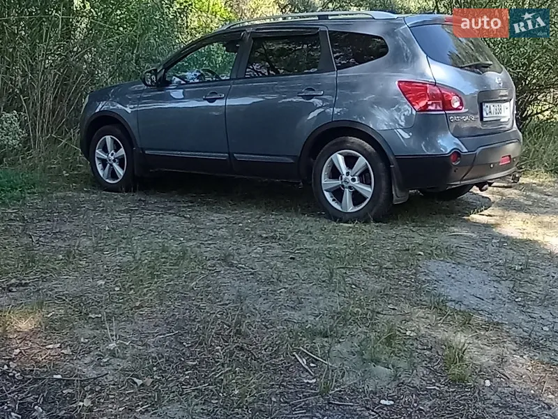 Nissan Qashqai+2