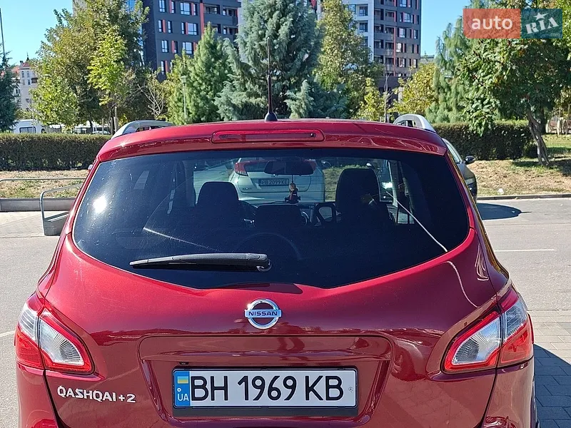 Nissan Qashqai+2