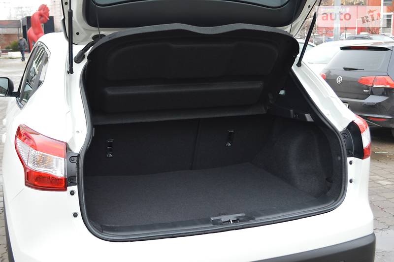 Позашляховик / Кросовер Nissan Qashqai 2016 в Одесі