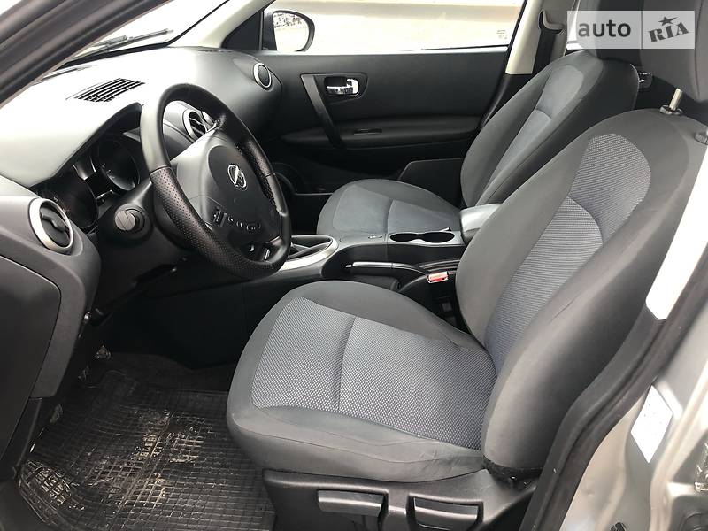 Позашляховик / Кросовер Nissan Qashqai 2008 в Луцьку