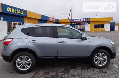 Внедорожник / Кроссовер Nissan Qashqai 2010 в Житомире