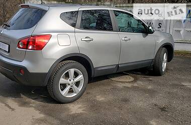 Позашляховик / Кросовер Nissan Qashqai 2009 в 