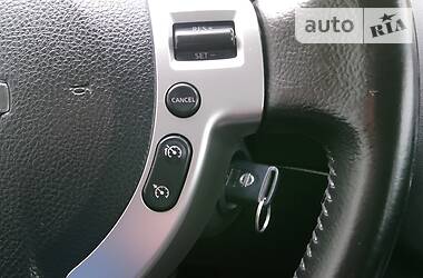 Позашляховик / Кросовер Nissan Qashqai 2011 в 