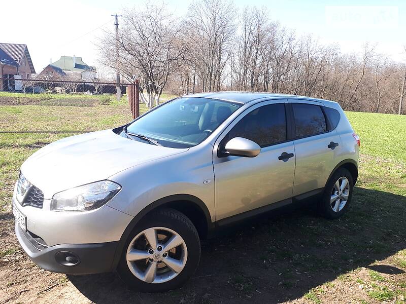 Позашляховик / Кросовер Nissan Qashqai 2011 в Полтаві