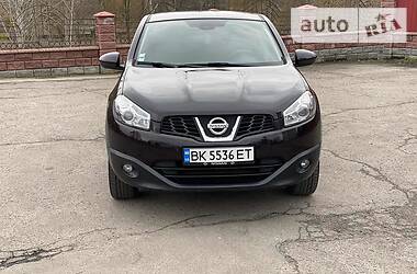 Позашляховик / Кросовер Nissan Qashqai 2011 в 