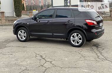 Позашляховик / Кросовер Nissan Qashqai 2011 в 