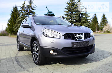 Позашляховик / Кросовер Nissan Qashqai 2010 в 