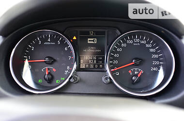 Позашляховик / Кросовер Nissan Qashqai 2010 в 