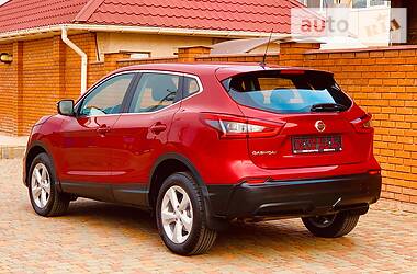 Позашляховик / Кросовер Nissan Qashqai 2018 в 