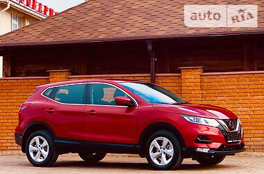 Позашляховик / Кросовер Nissan Qashqai 2018 в 