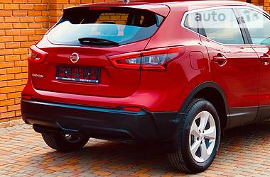 Позашляховик / Кросовер Nissan Qashqai 2018 в 