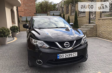 Внедорожник / Кроссовер Nissan Qashqai 2015 в Тернополе