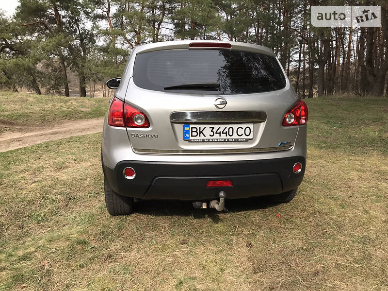 Позашляховик / Кросовер Nissan Qashqai 2010 в Полтаві