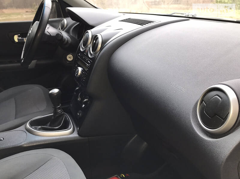 Позашляховик / Кросовер Nissan Qashqai 2010 в Полтаві