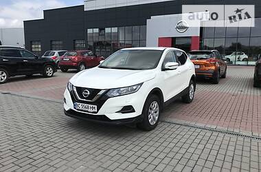 Позашляховик / Кросовер Nissan Qashqai 2017 в Львові