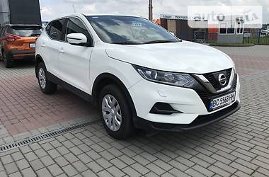 Позашляховик / Кросовер Nissan Qashqai 2017 в Львові