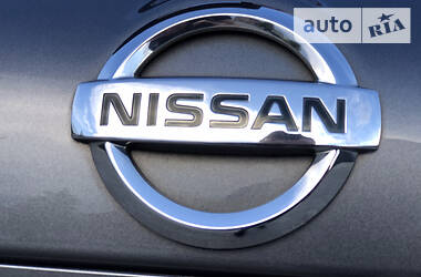 Позашляховик / Кросовер Nissan Qashqai 2013 в 