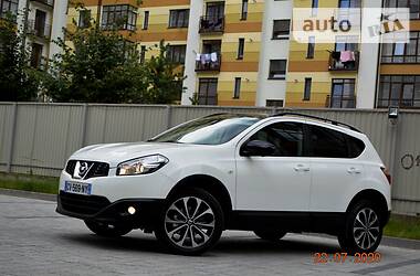 Позашляховик / Кросовер Nissan Qashqai 2014 в 