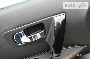 Позашляховик / Кросовер Nissan Qashqai 2014 в 