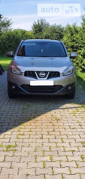 Універсал Nissan Qashqai 2010 в Хмельницькому