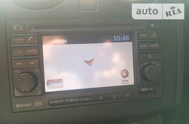 Позашляховик / Кросовер Nissan Qashqai 2010 в 
