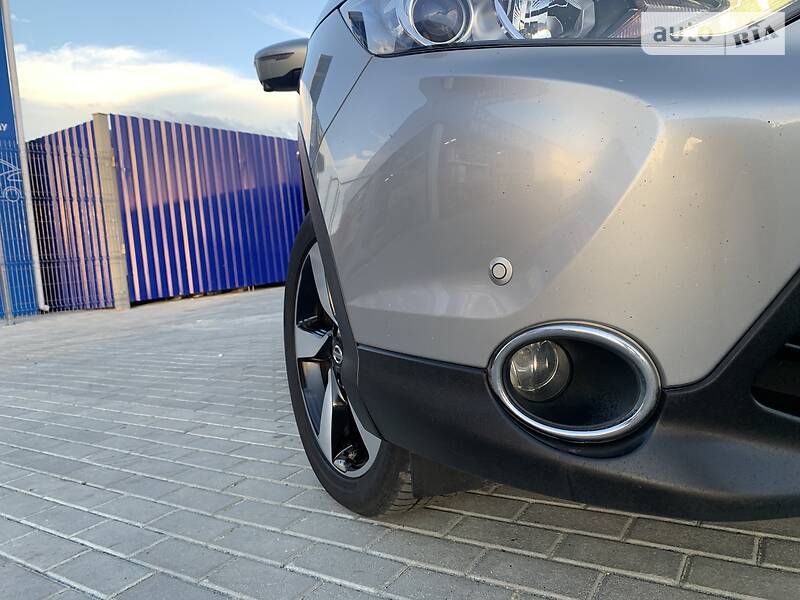 Позашляховик / Кросовер Nissan Qashqai 2017 в Івано-Франківську