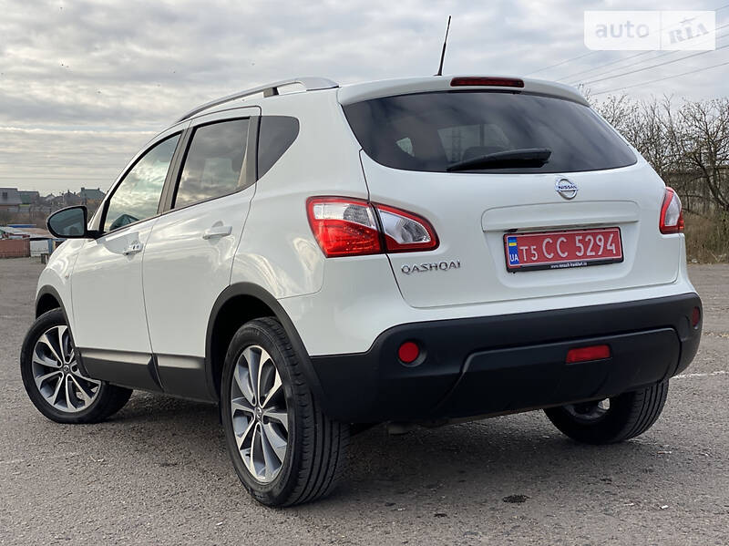 Внедорожник / Кроссовер Nissan Qashqai 2012 в Ровно