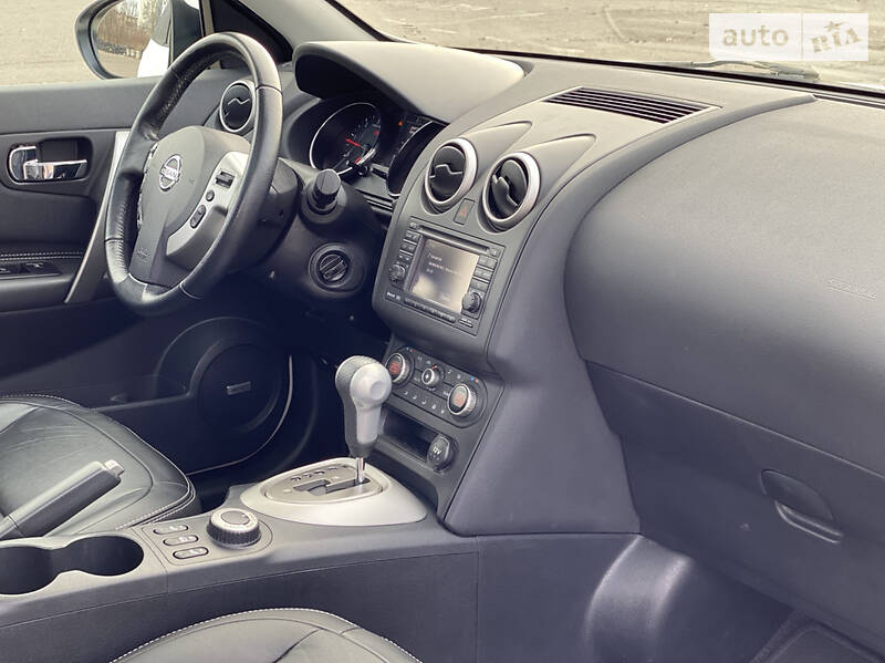 Внедорожник / Кроссовер Nissan Qashqai 2012 в Ровно