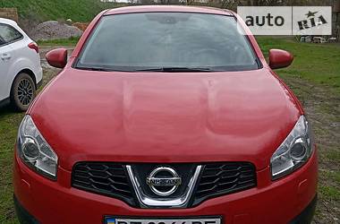 Внедорожник / Кроссовер Nissan Qashqai 2013 в Черновцах