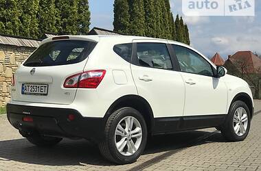 Позашляховик / Кросовер Nissan Qashqai 2010 в Івано-Франківську