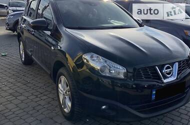 Внедорожник / Кроссовер Nissan Qashqai 2011 в Черновцах