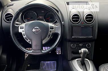 Позашляховик / Кросовер Nissan Qashqai 2013 в 