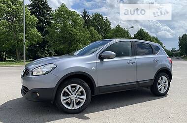 Внедорожник / Кроссовер Nissan Qashqai 2013 в Дубно