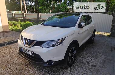 Позашляховик / Кросовер Nissan Qashqai 2017 в Житомирі