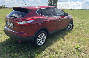 Позашляховик / Кросовер Nissan Qashqai 2014 в Луцьку